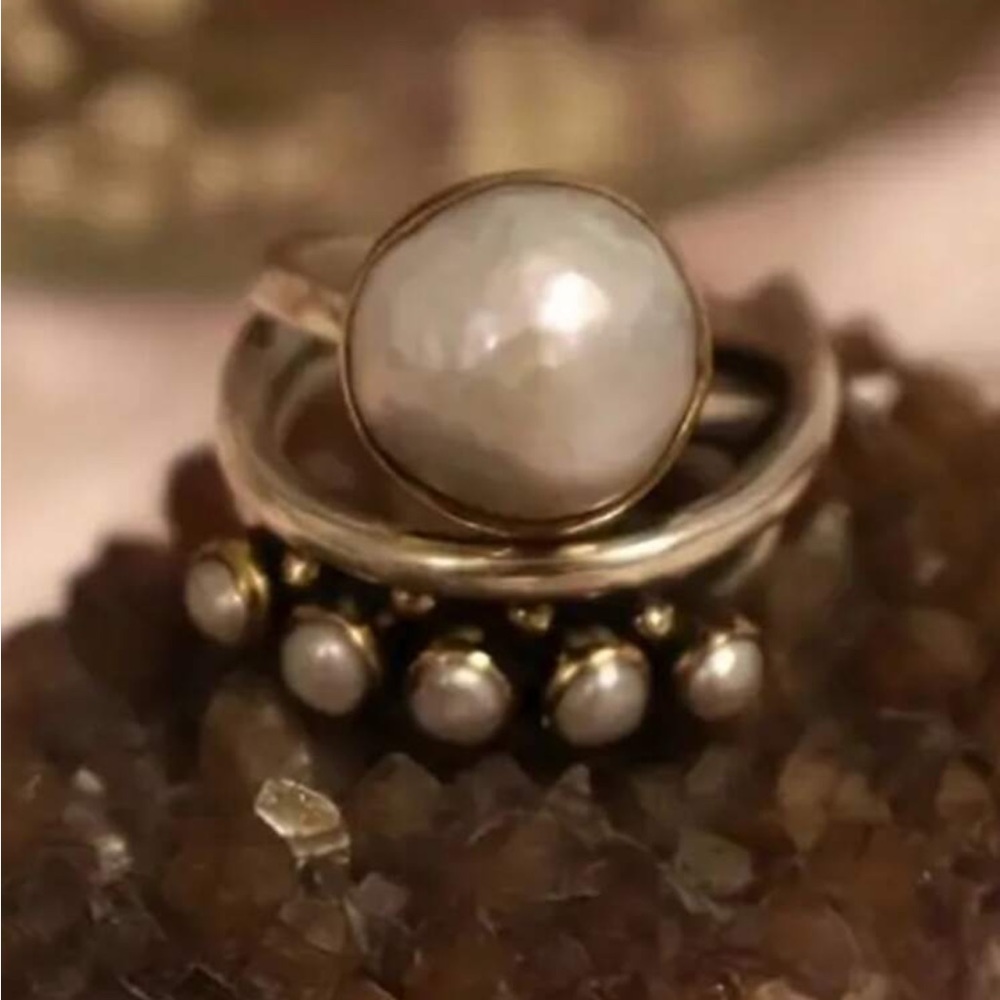 Rustic Faux Pearl copper statement Ring - Picture 5 of 5